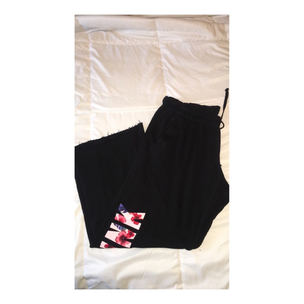 PINK sweat pants with floral print